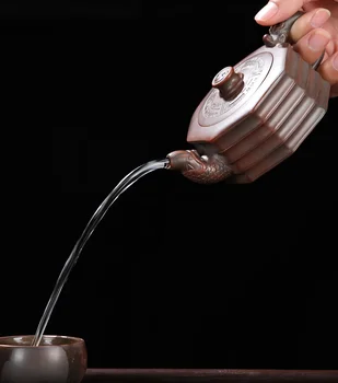 Kitajski tradicionalni keramični čajnik Čisto handcraft Lep videz Gospodinjski Pu ' er oolong čaj nastavite vsak pes ima svoj dan